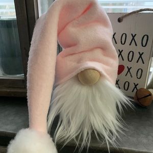Soft pink gnome